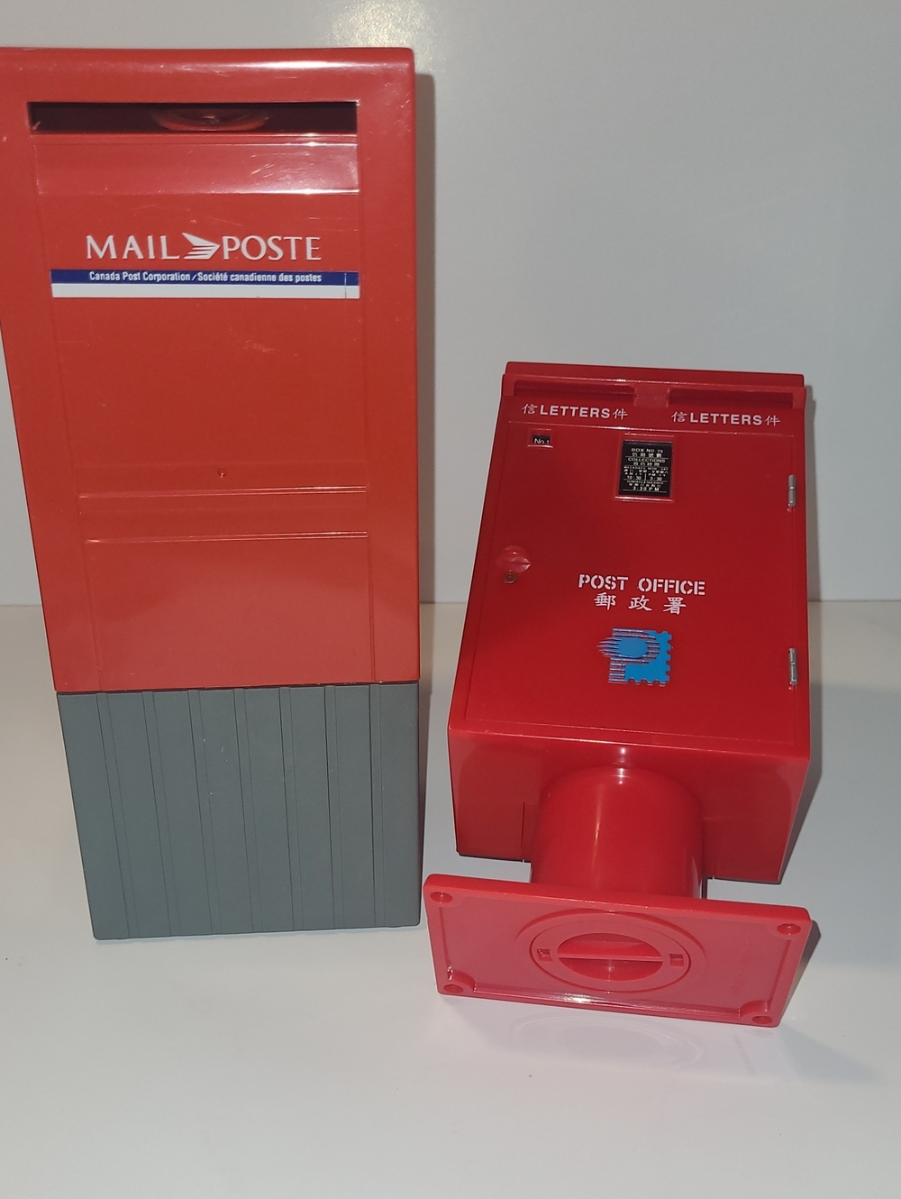 Kids Toy Mailbox Playset - Red Postal Letter Boxes